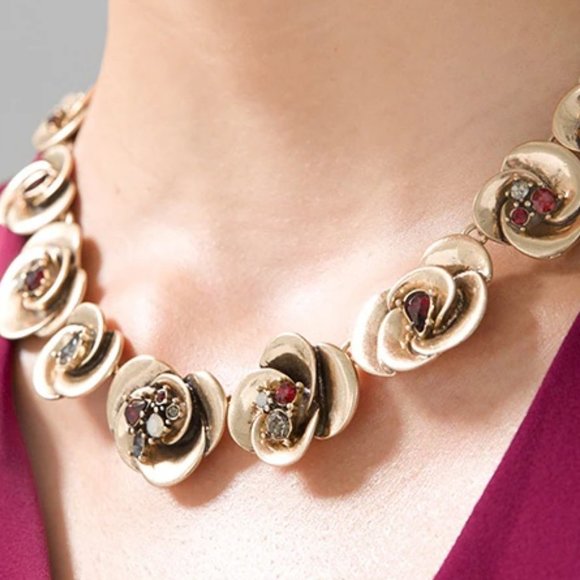 WHBM Antique Goldtone Flower Floral Necklace - Picture 6 of 6